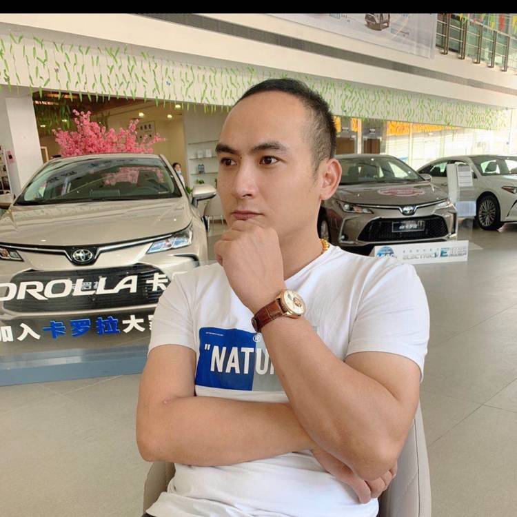 酷酷蹁跹白云的照片