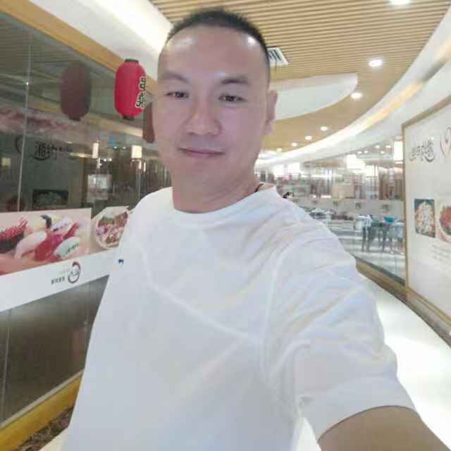 晨阳愿传统的照片