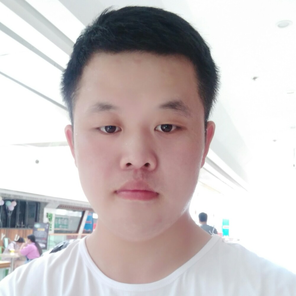 负责大树的照片