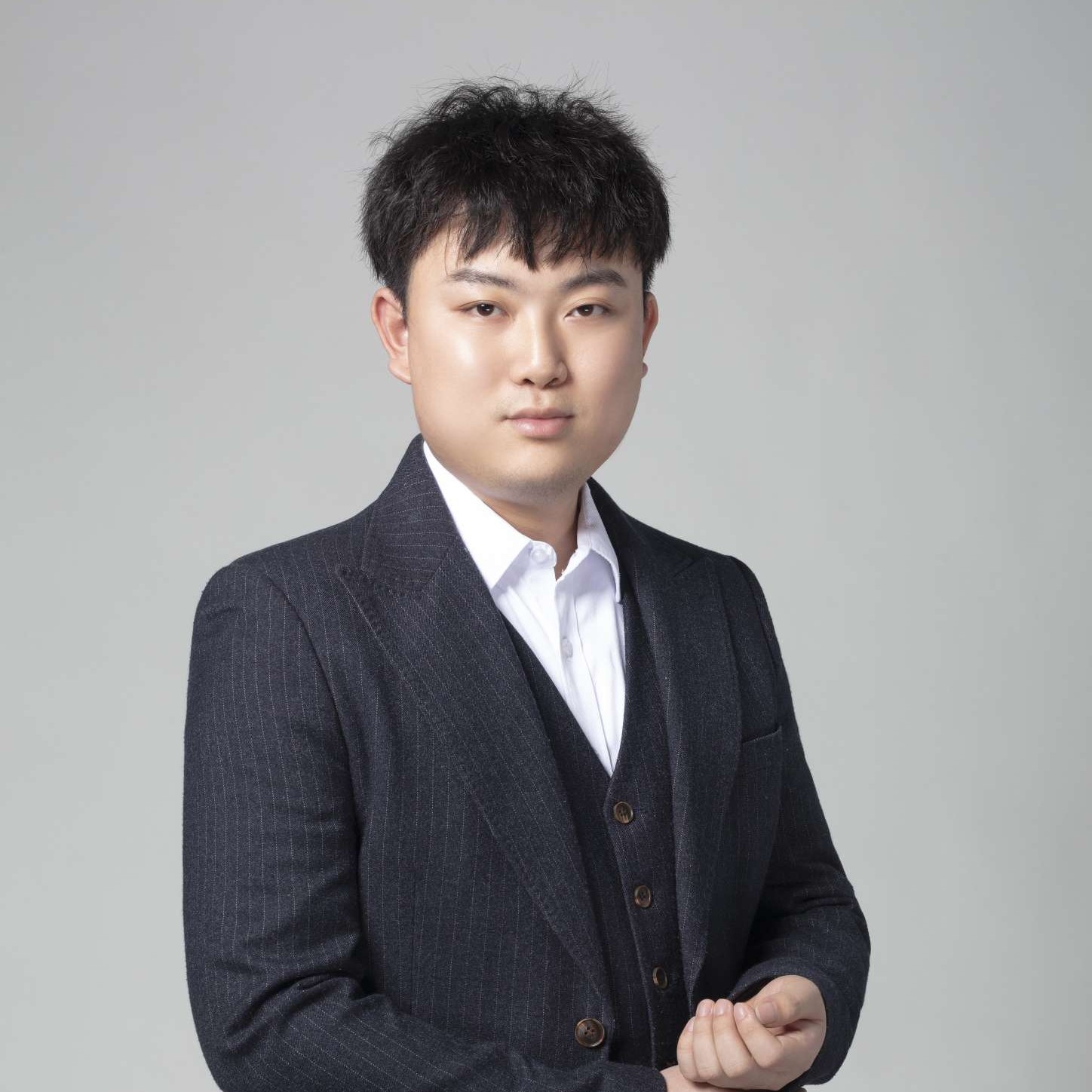 麓谷小勇的照片