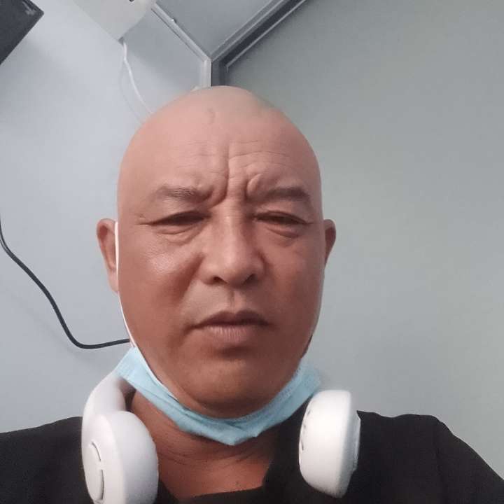 暴躁凝眸钢铁侠的照片