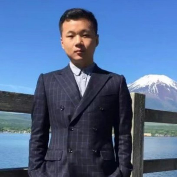 烟花独自灿烂的照片