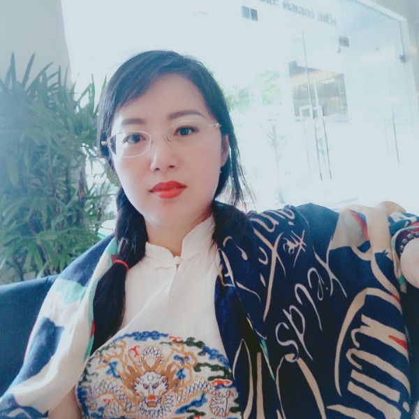 乐在蜜中的照片