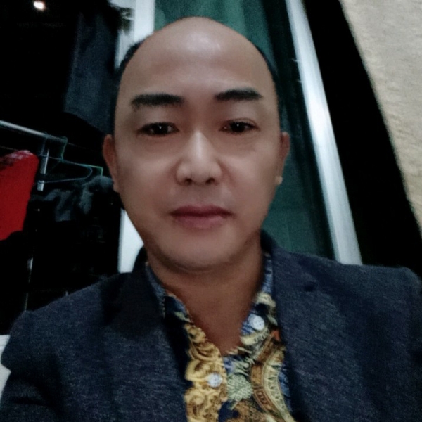 找女朋友呗！的照片