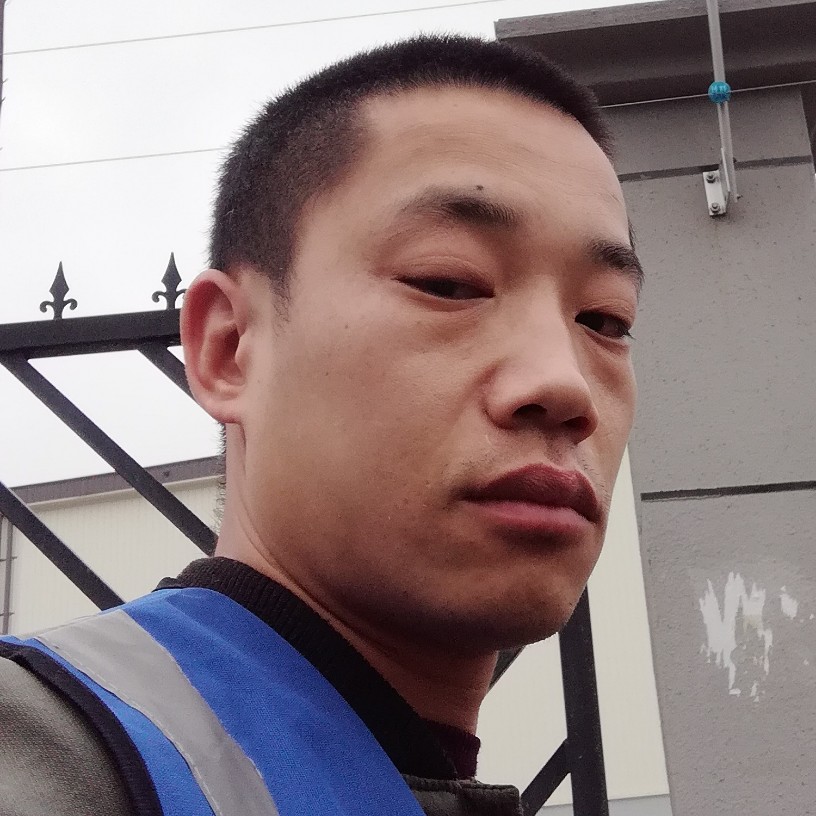余官方的照片