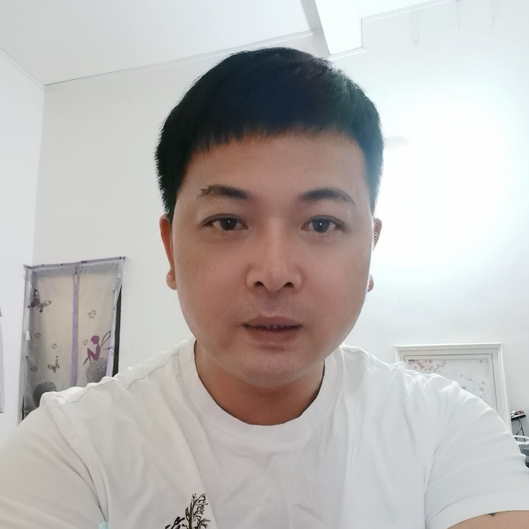 丰富泪了小猫咪的照片