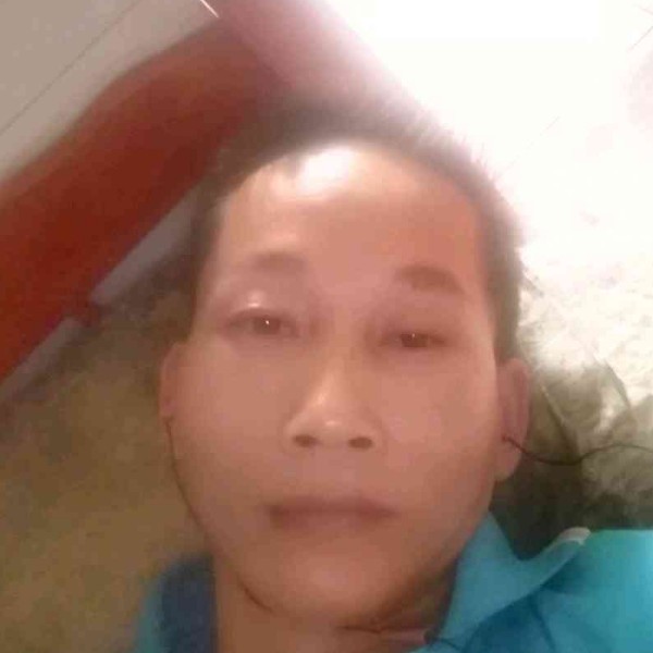 疯狂等待水杯的照片