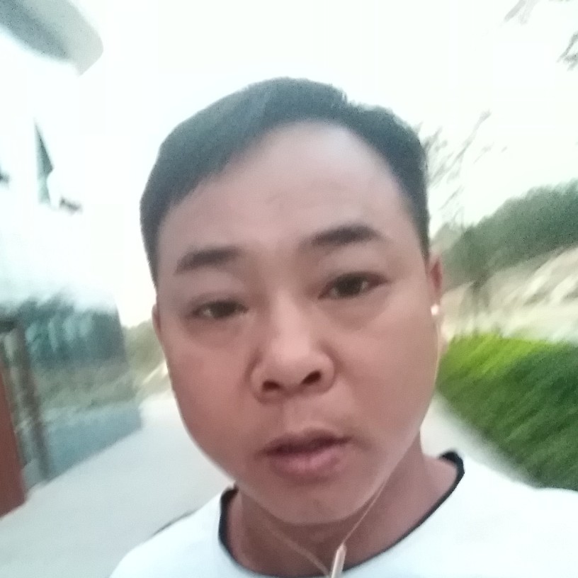 先进。的照片