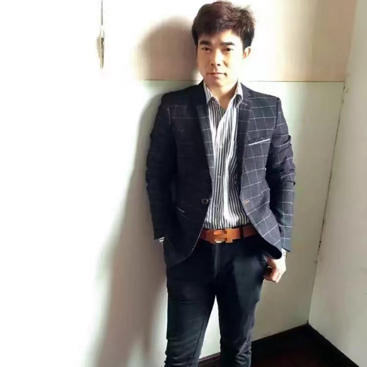 手机方现实的照片