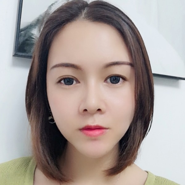 “”华女”的照片