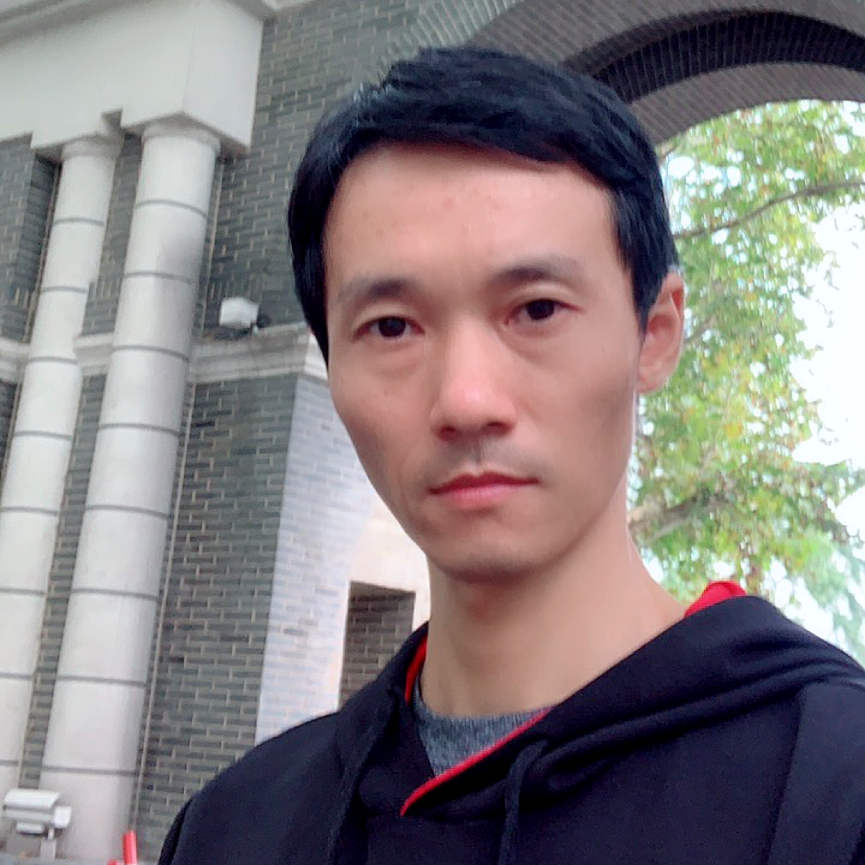 满天冰雨的照片