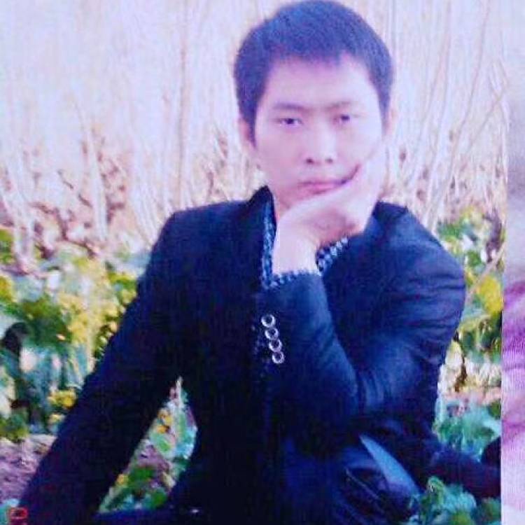 贪玩漫步浅陌的照片
