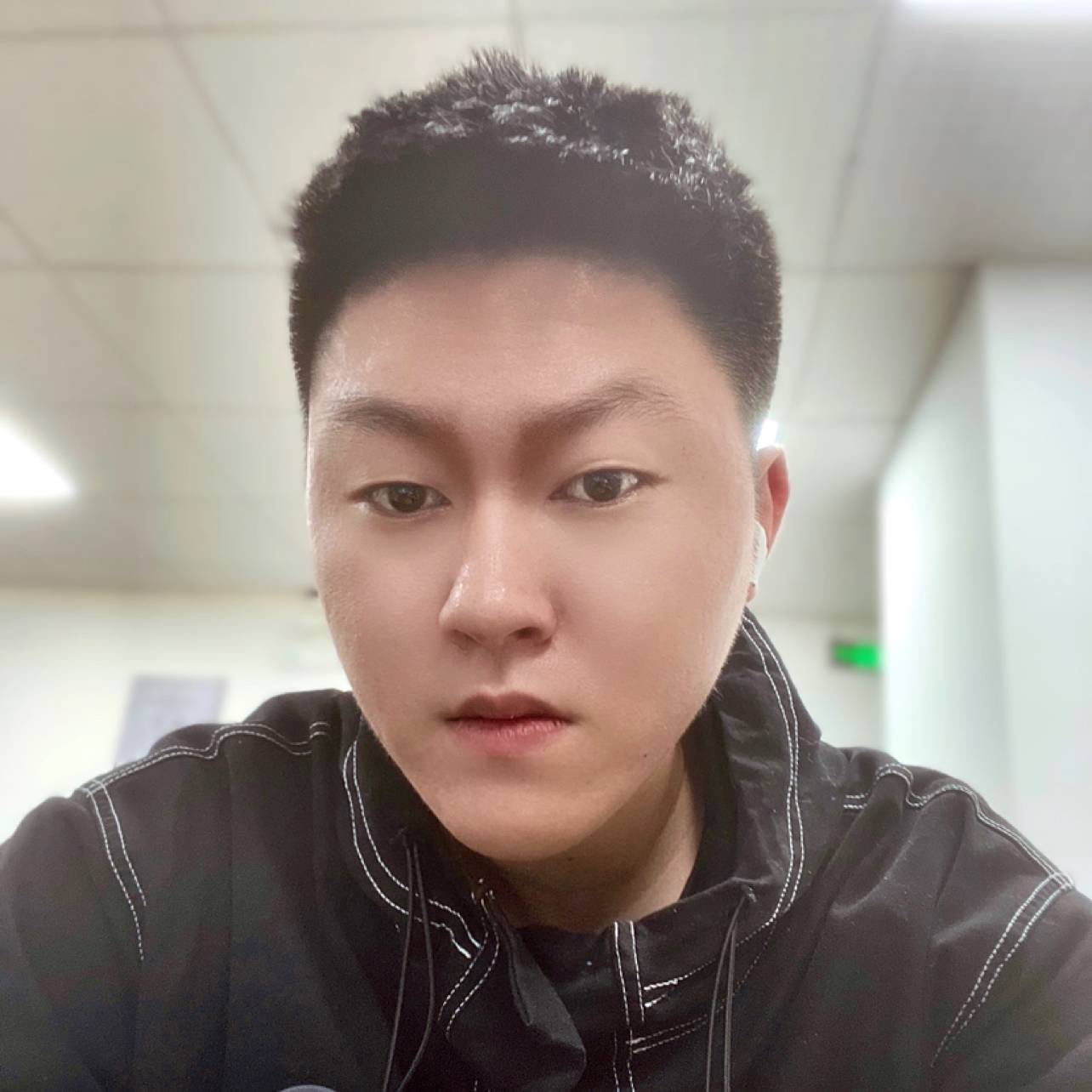 00后大男孩的照片