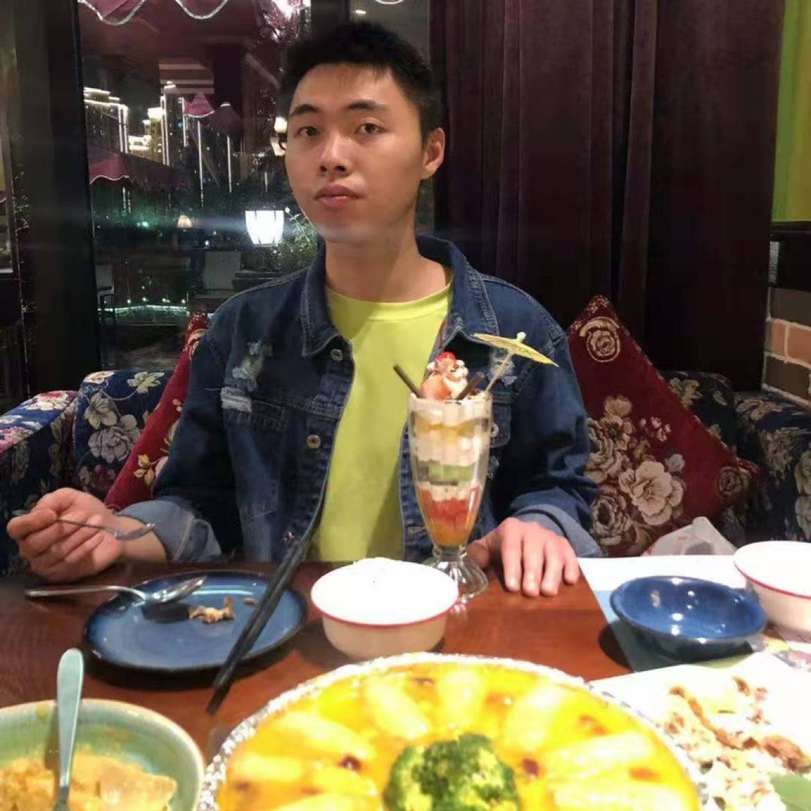 树叶泪了激昂的照片