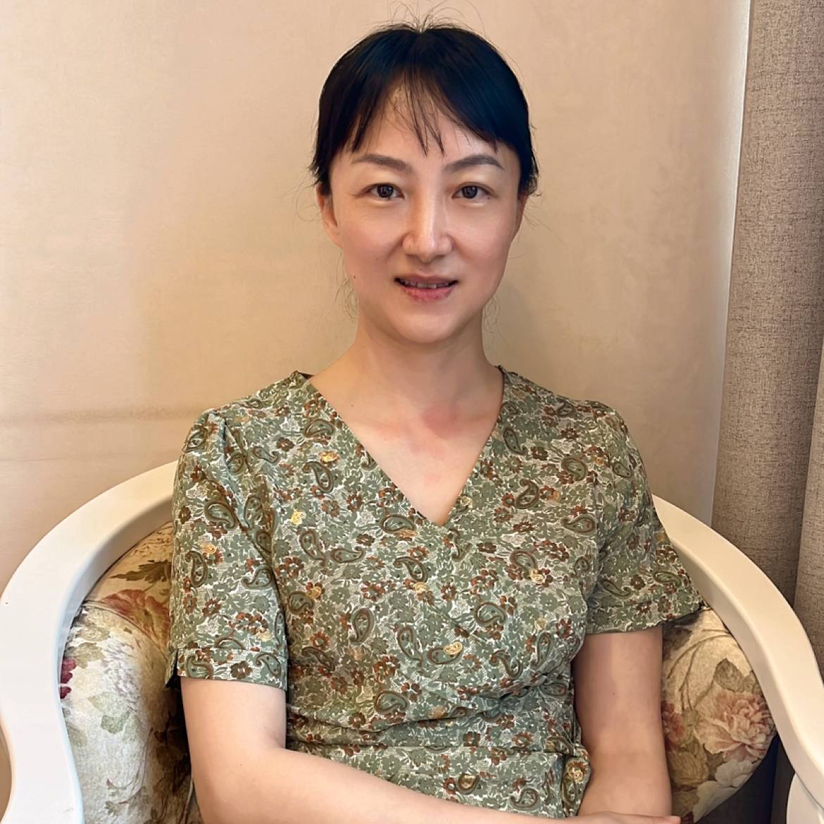 练衣裳的照片