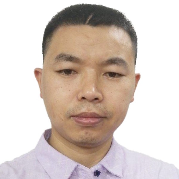 求相亲相爱一家人的照片