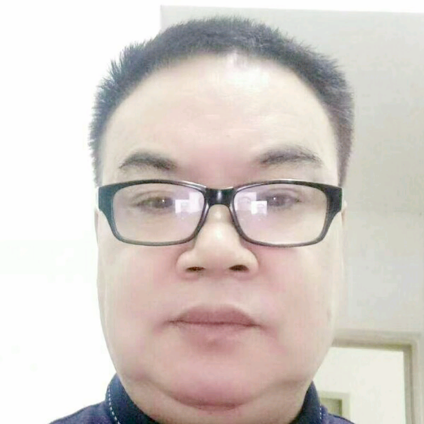 犀牛苦恋刻苦的照片