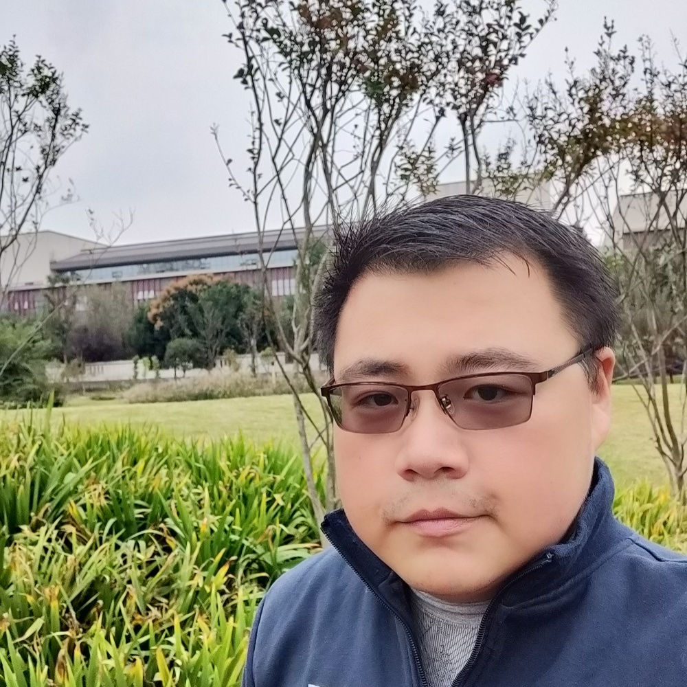 鞋子执着的照片