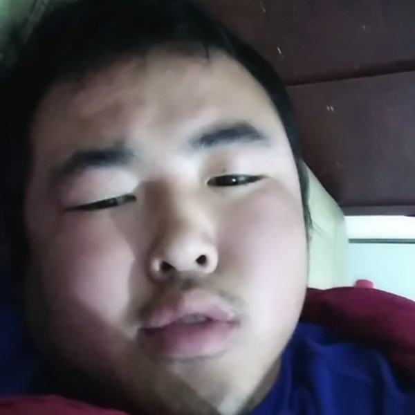 寂冷放弃皮带的照片