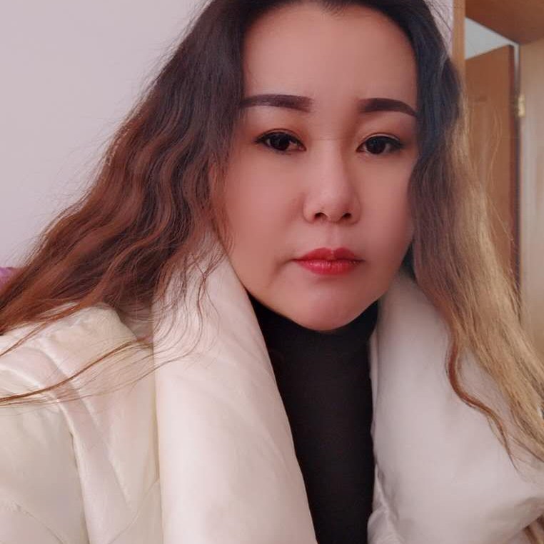 温暖扯鞋垫的照片