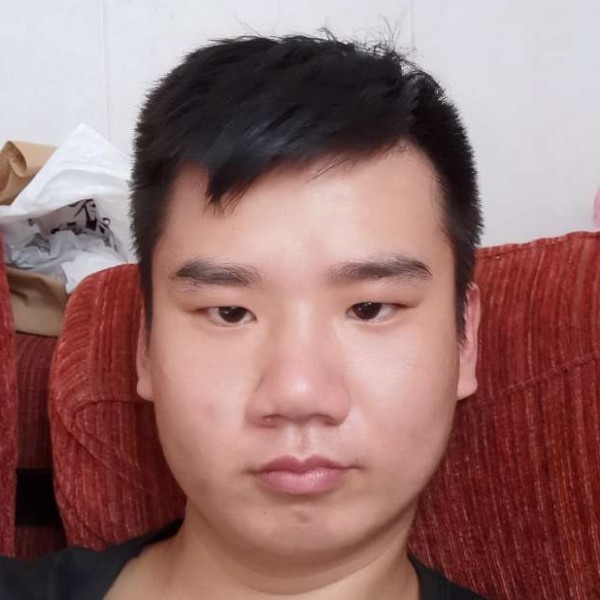 唯美的爱情在哭泣的照片