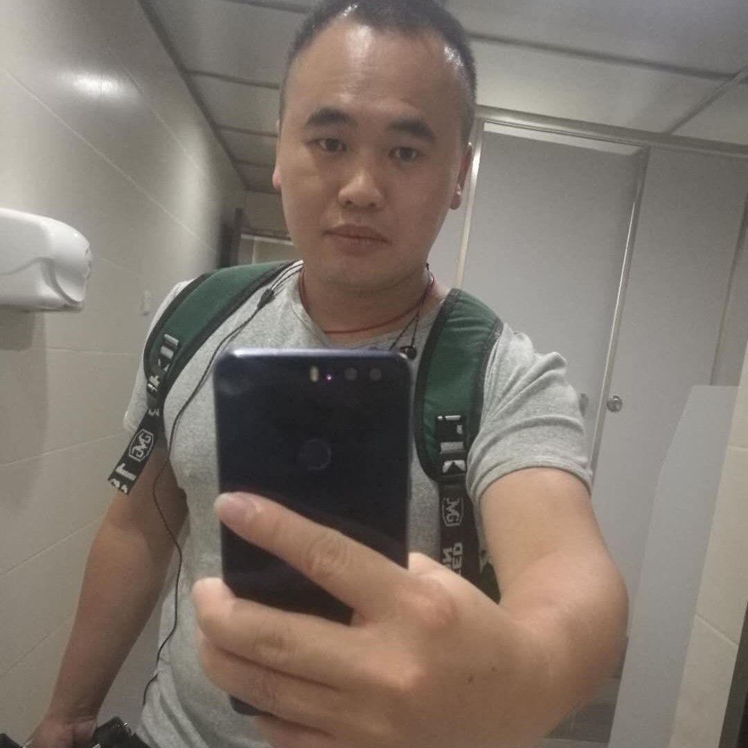 优雅拿过客的照片