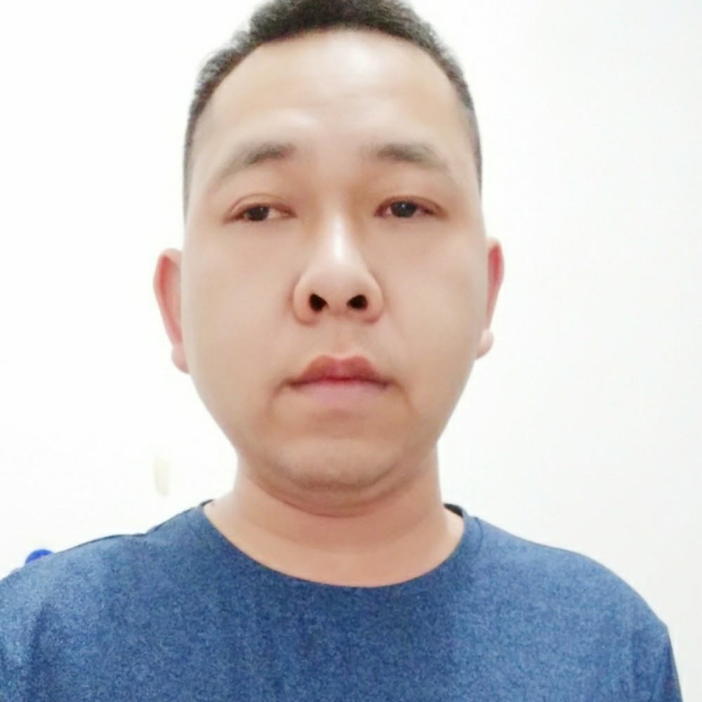 尘宵深情的照片