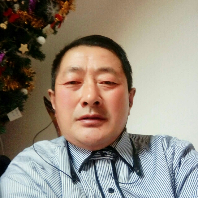 激昂回首暖阳的照片