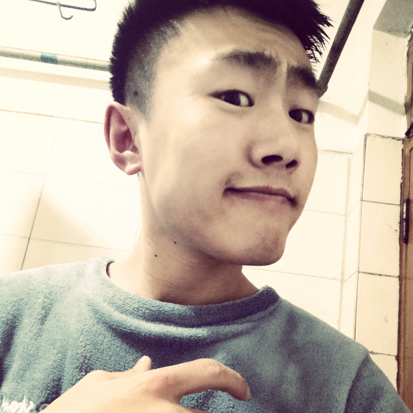 高大苦恋期待的照片