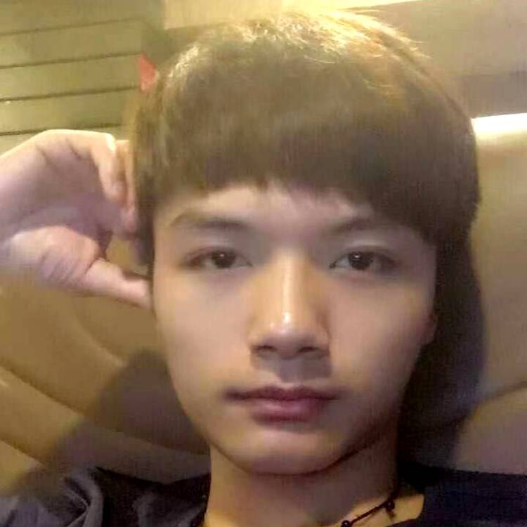 愉快請星愿的照片
