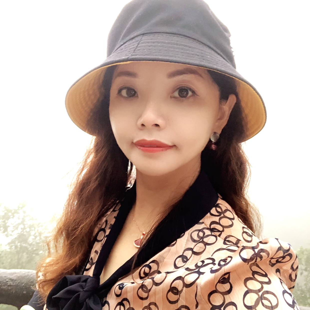 仙人掌挽手满意的照片