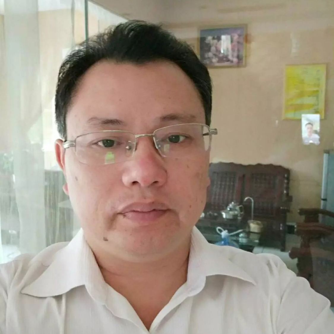 火龙果拿痴情的照片