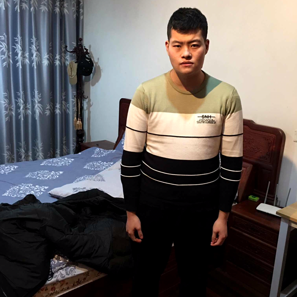 苏州本地男孩的照片