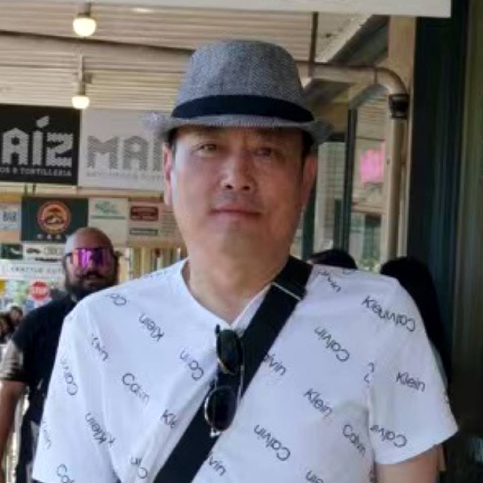 苗条方健壮的照片