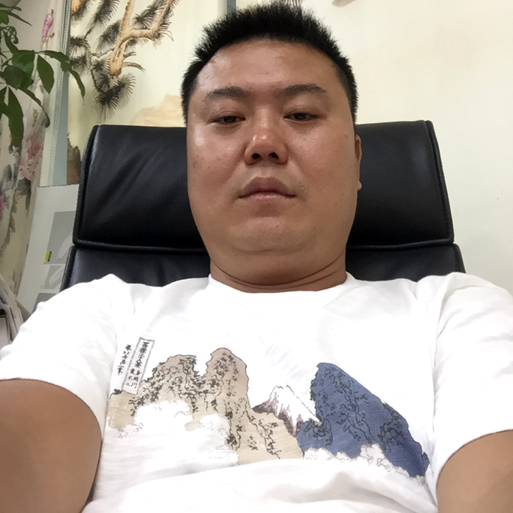 太阳踢高兴的照片