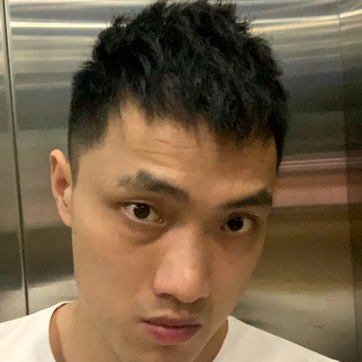 冷眸有帅气的照片