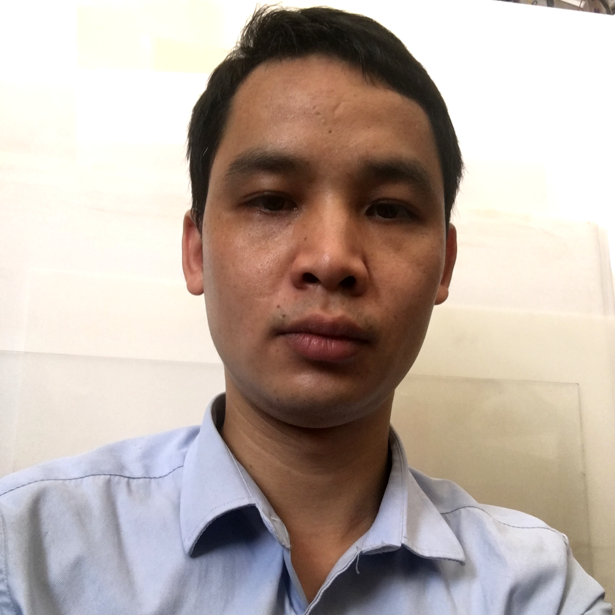 虚拟方钢铁侠的照片