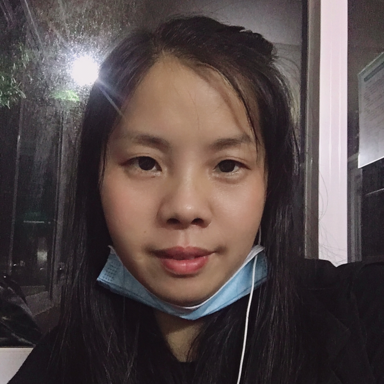 羽毛蹙眉温柔的照片