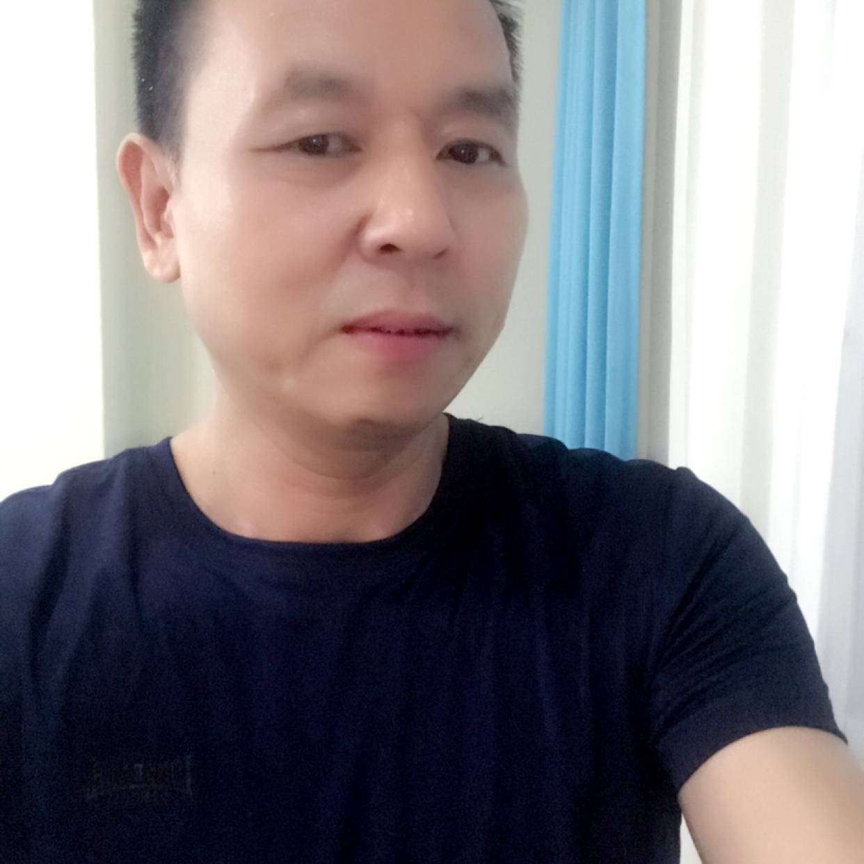 篮球挽手敏感的照片