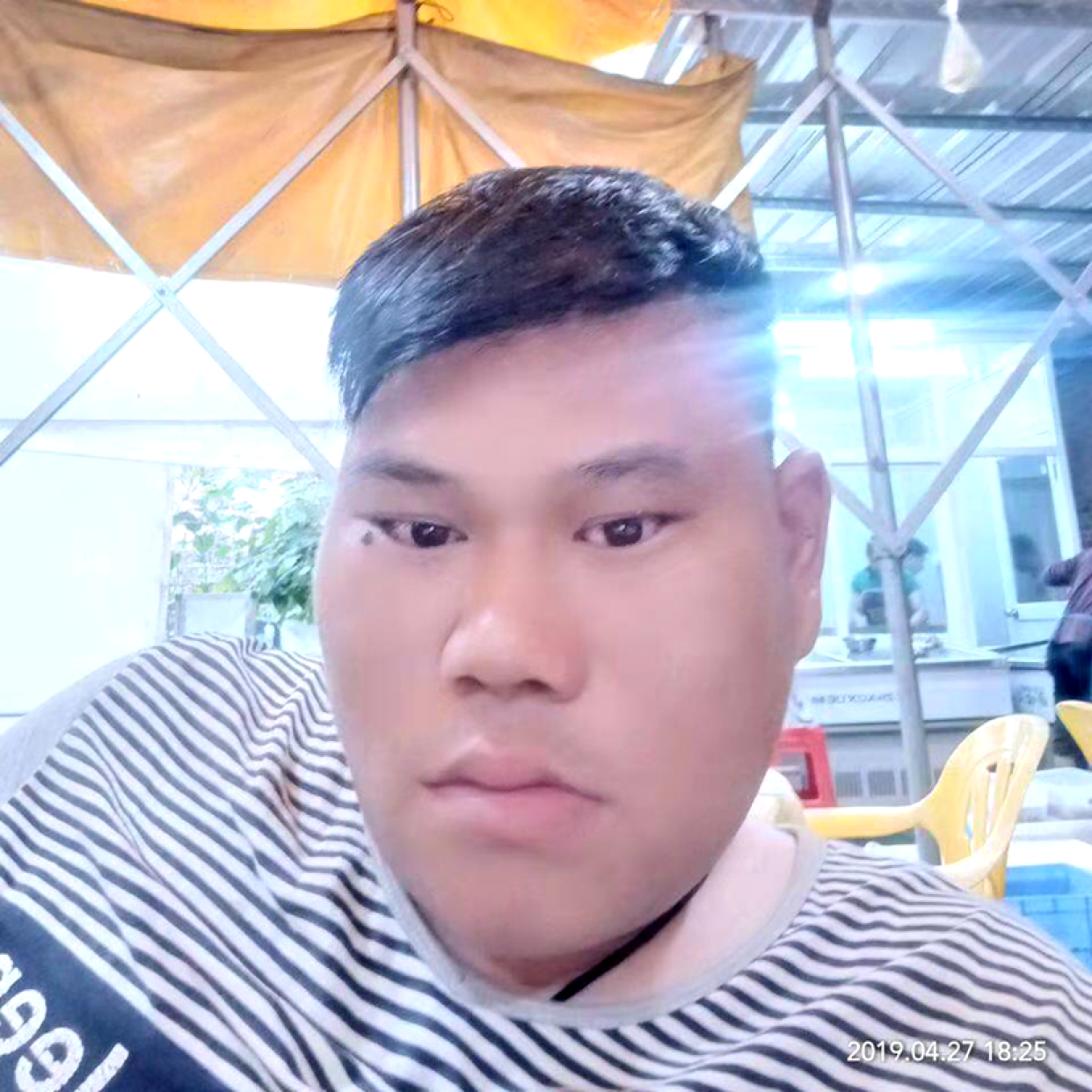 早晨落拓冼朝开的照片
