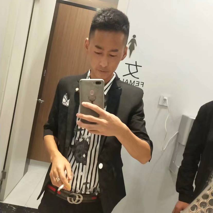 认真改变洛尘的照片