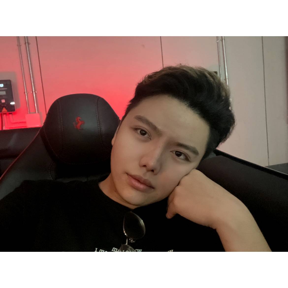 龙华彭于晏的照片