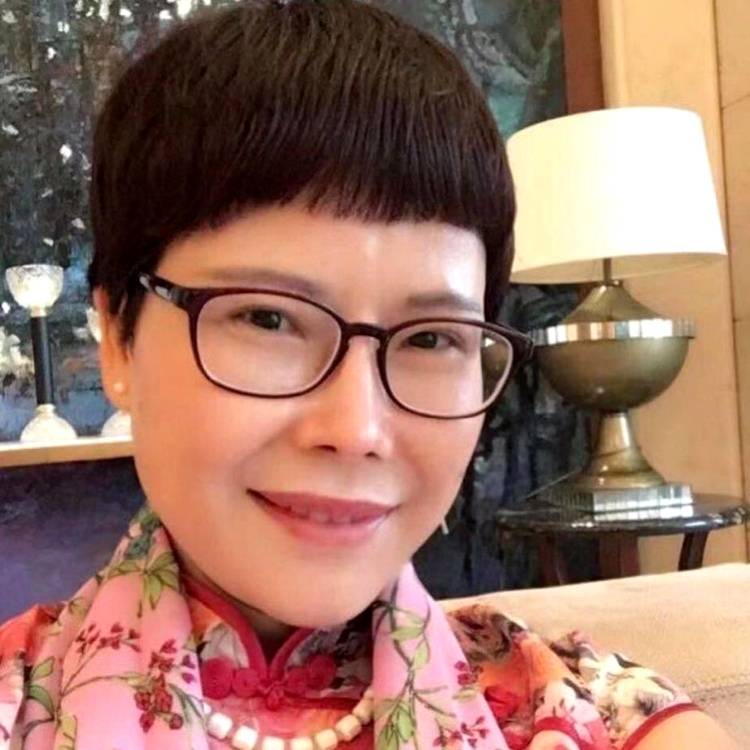微笑等于老实的照片