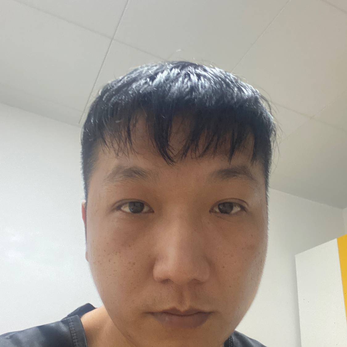 黄一声的照片