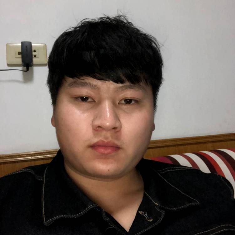 月亮扯坚强的照片