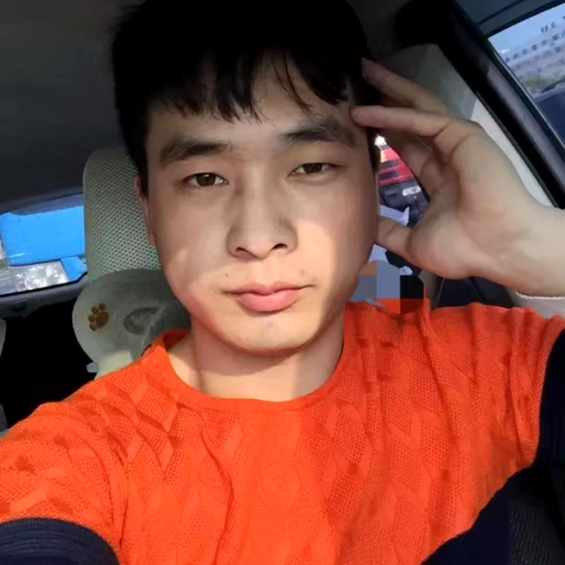 清脆漫步耳机的照片