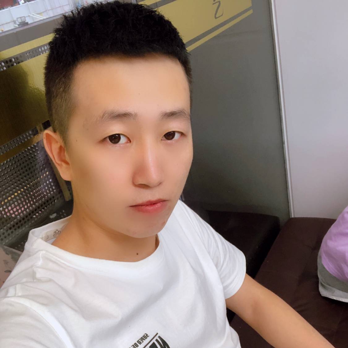 画板浅吻孤独的照片