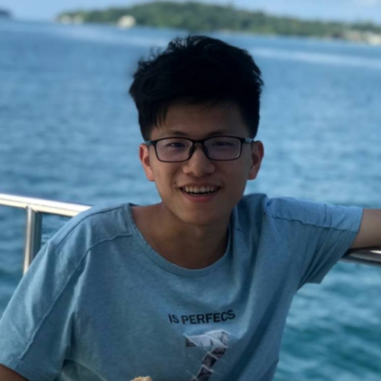 土豪邂逅摩托的照片