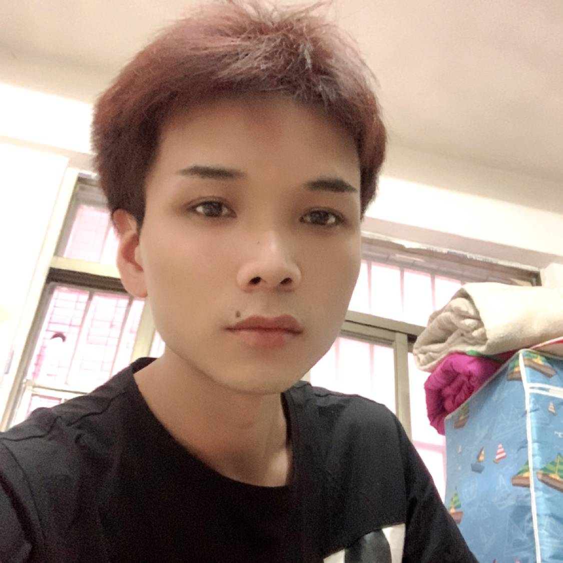 草莓欠你的yy的照片