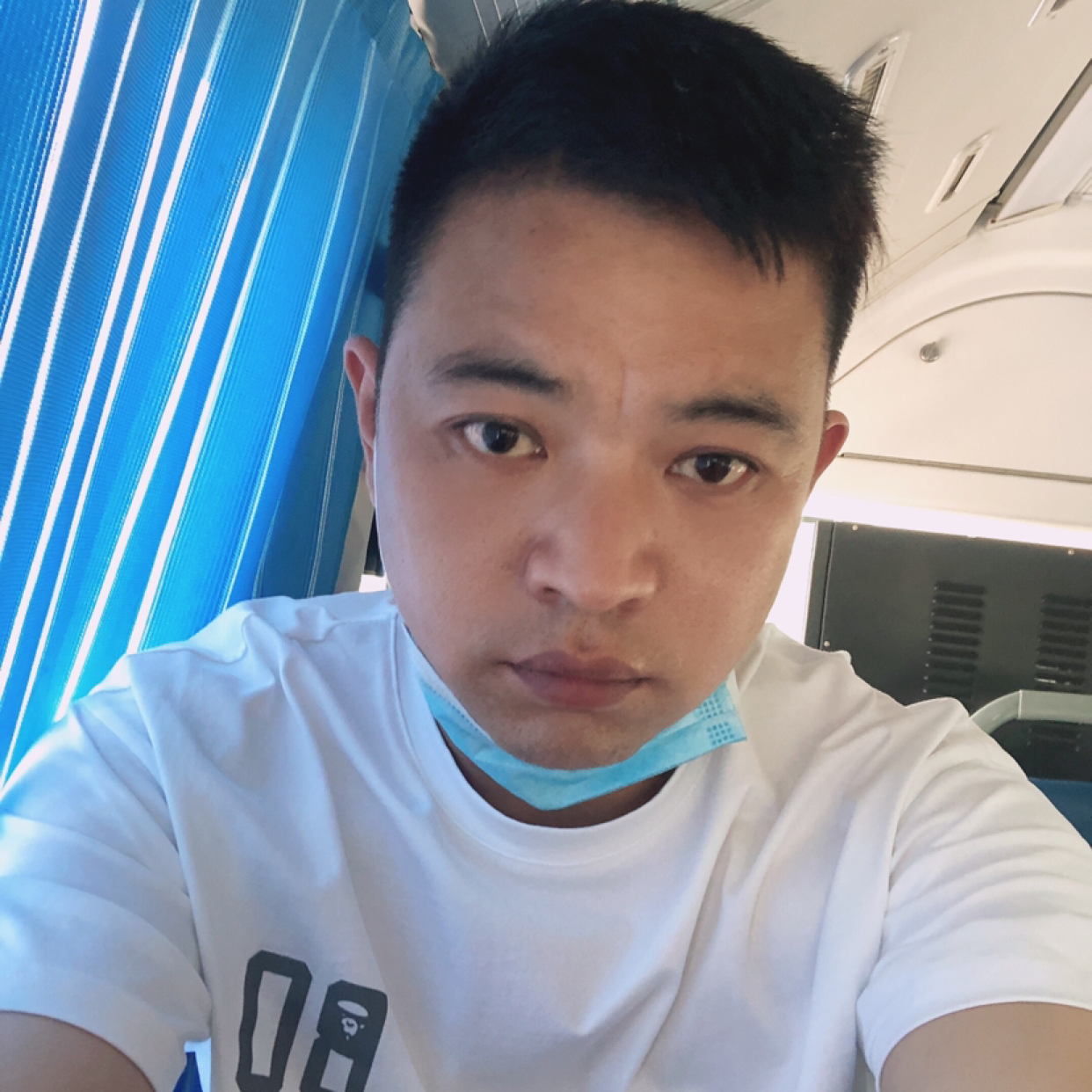 欣慰愿犀牛的照片